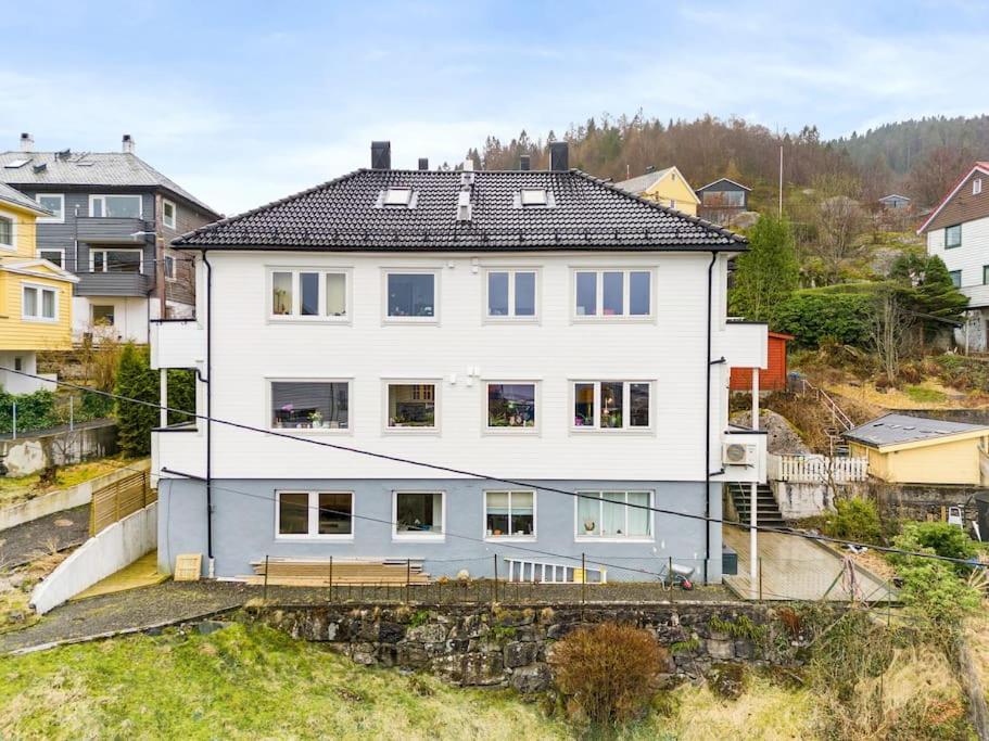 Lille Damsgardsveien 61 Apartman Bergen Kültér fotó