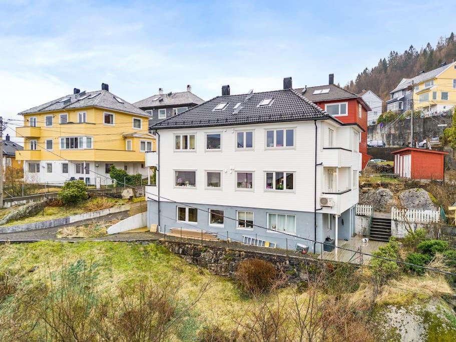 Lille Damsgardsveien 61 Apartman Bergen Kültér fotó